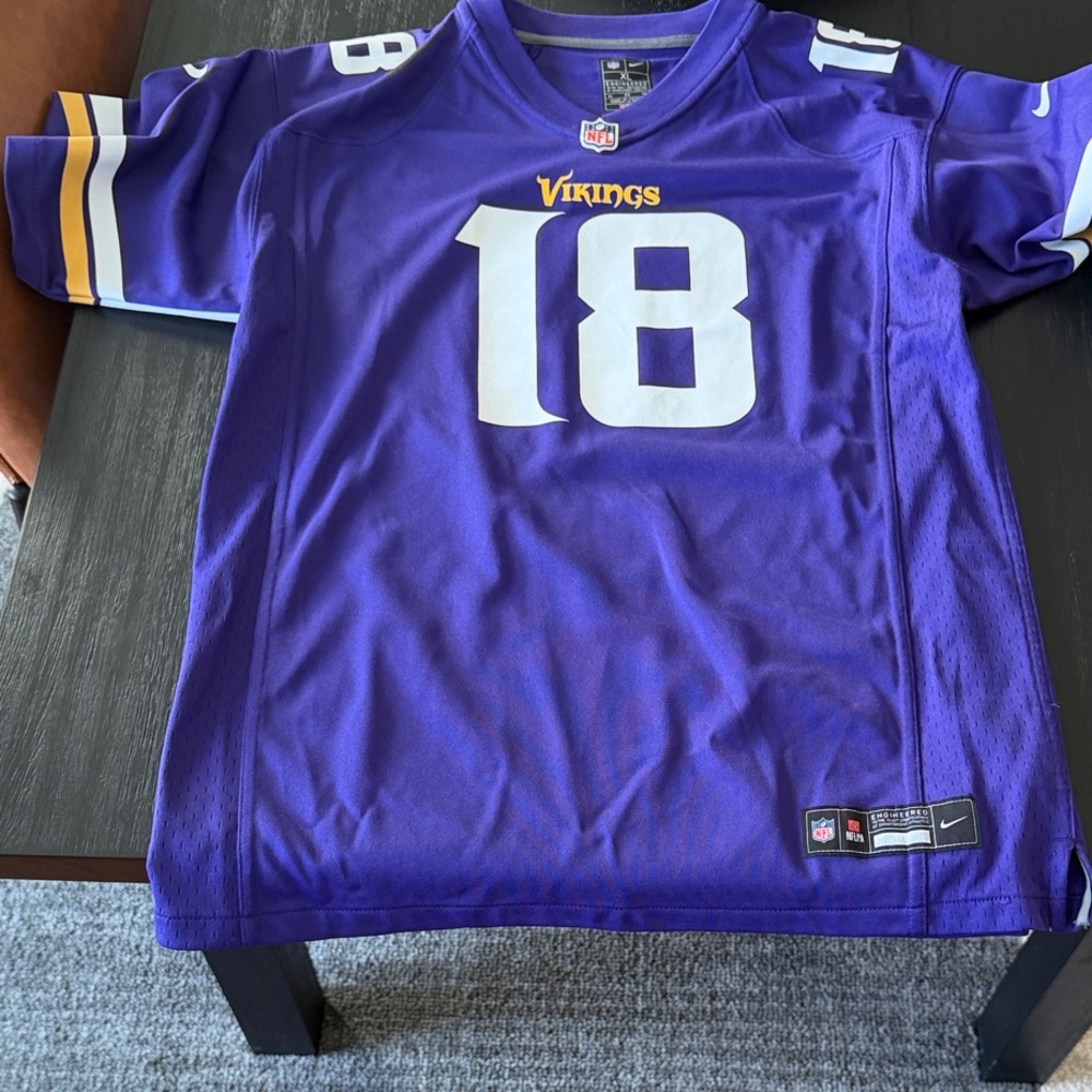 YXL Nike Purple and Gold Vikings Jefferson Jersey LIKE NEW